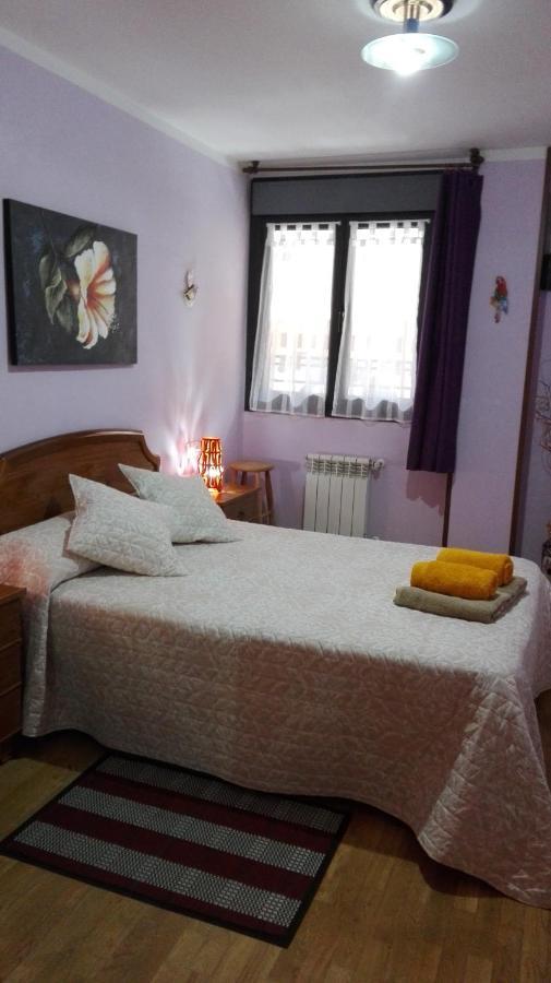 Amplio Loft Con Plaza De Garaje Apartment Onís Стая снимка