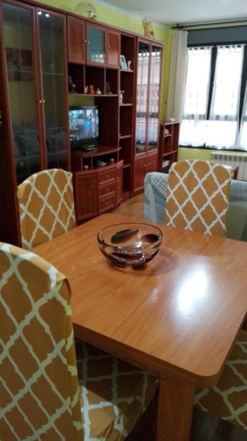 Amplio Loft Con Plaza De Garaje Apartment Onís Стая снимка