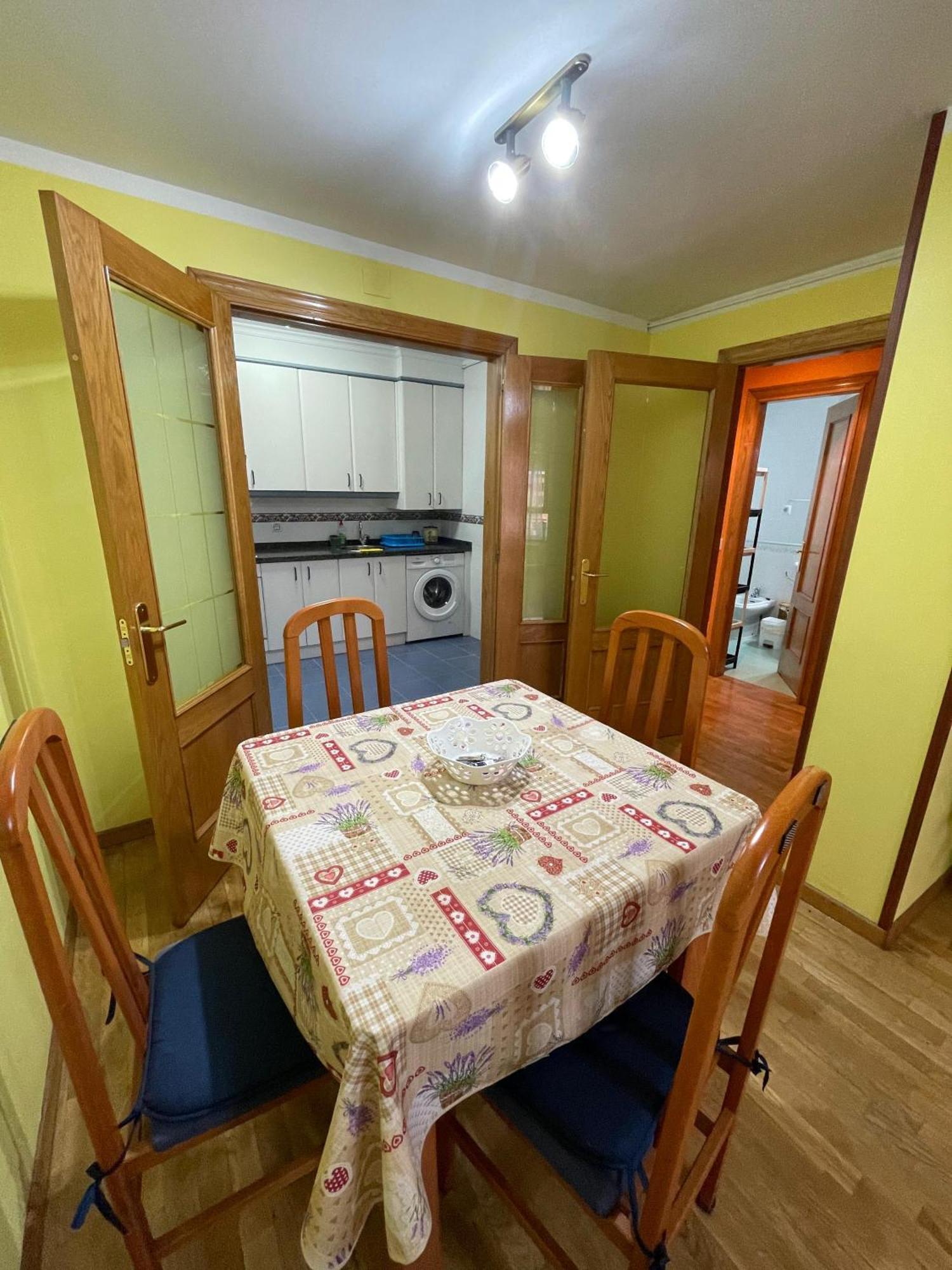 Amplio Loft Con Plaza De Garaje Apartment Onís Екстериор снимка